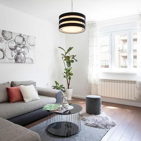 Sunny 2Bdr Apartment With A Balcony Zagreb Extérieur photo