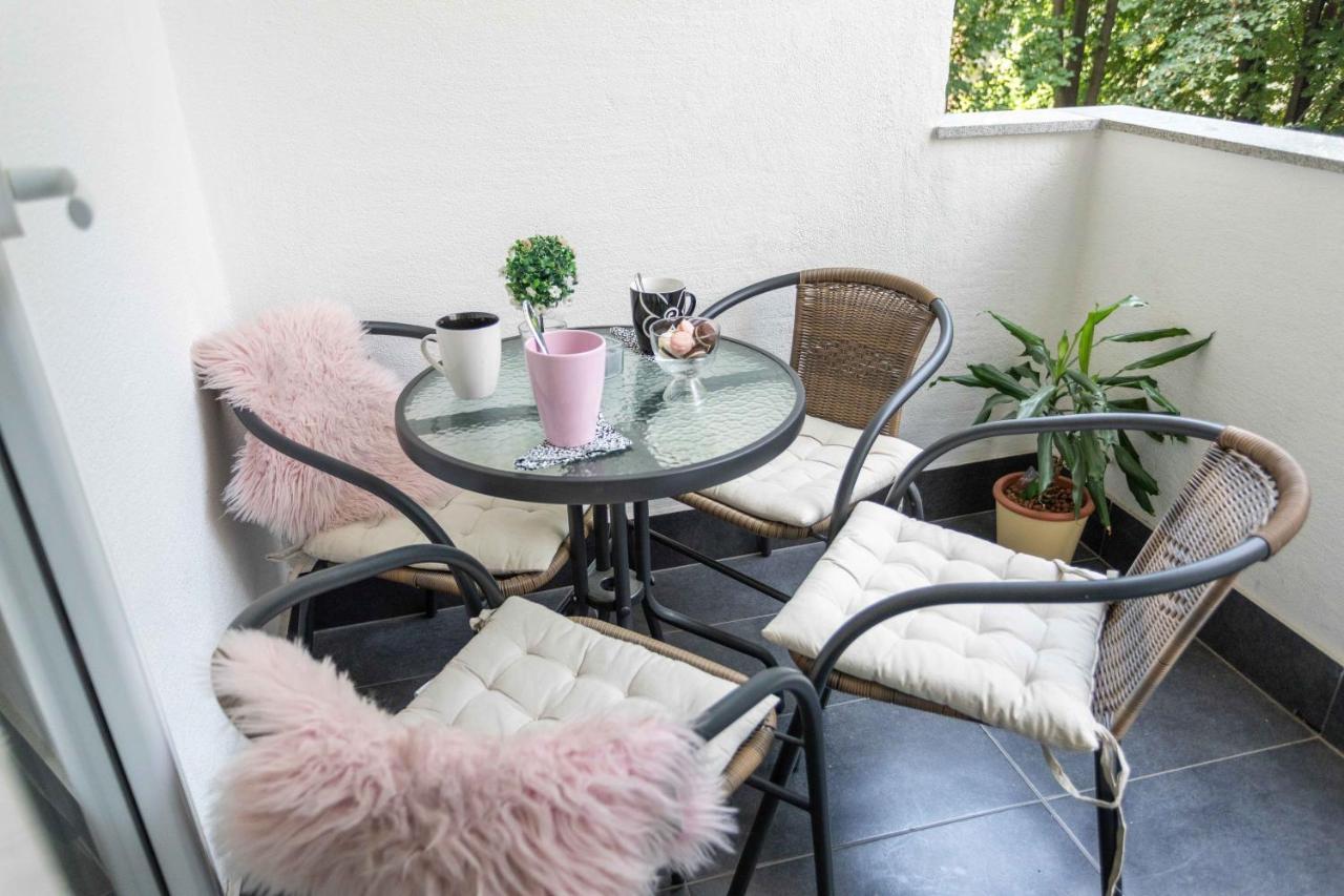 Sunny 2Bdr Apartment With A Balcony Zagreb Extérieur photo